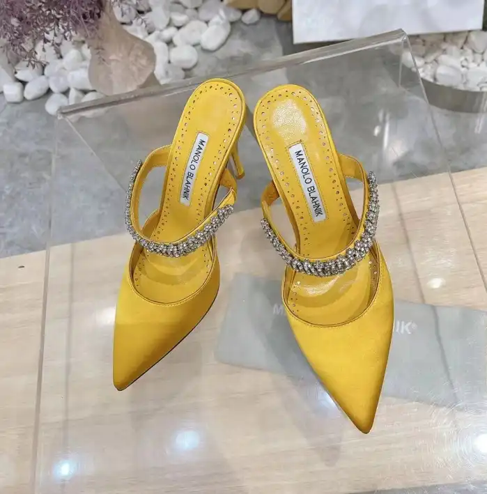 hype Manolo Blahnik High Heels