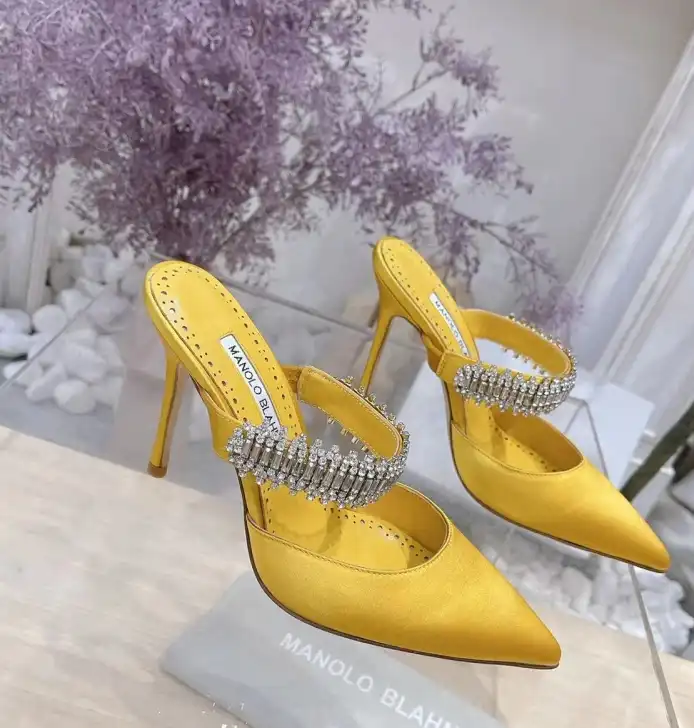 hype Manolo Blahnik High Heels