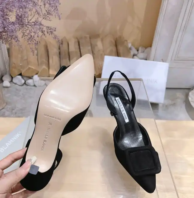 hype Manolo Blahnik High Heels