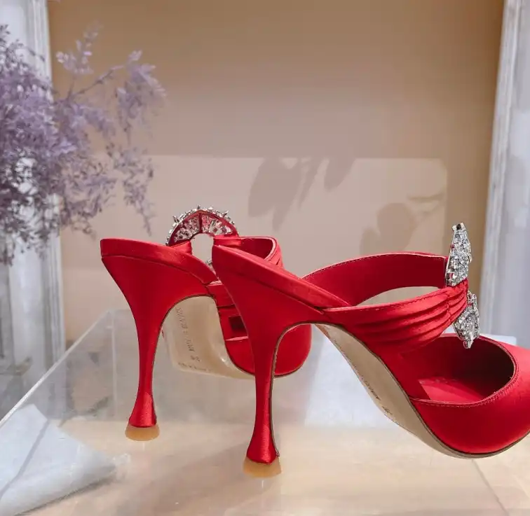 hype Manolo Blahnik High Heels