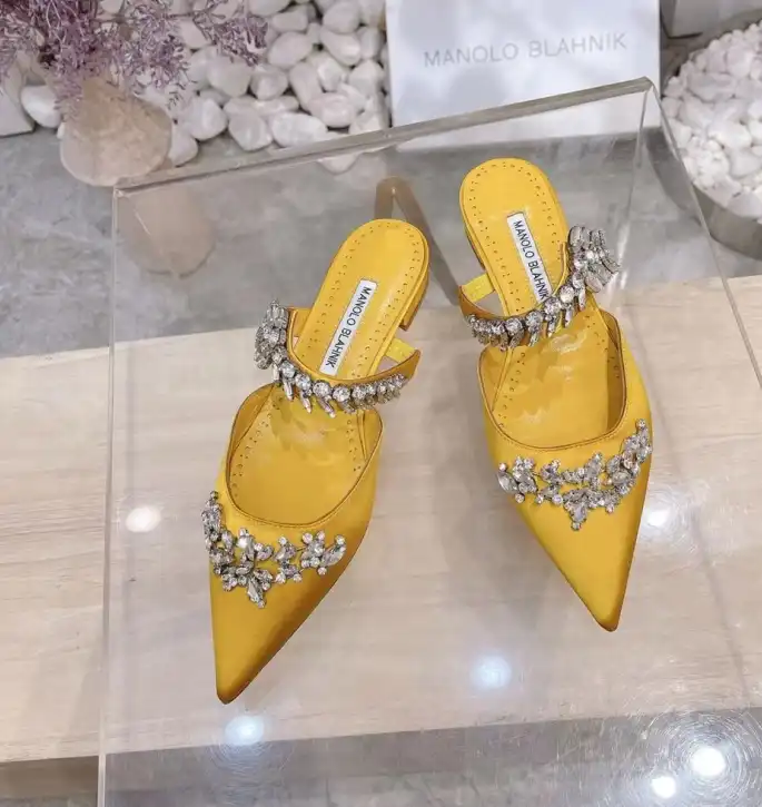 hype Manolo Blahnik High Heels