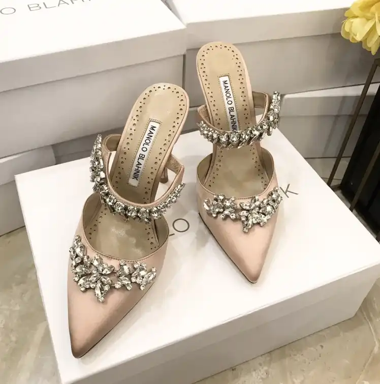 hype Manolo Blahnik High Heels