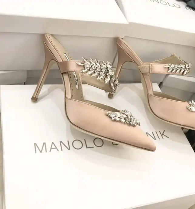 hype Manolo Blahnik High Heels