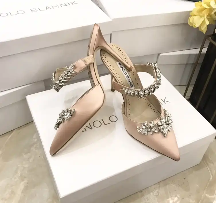 hype Manolo Blahnik High Heels