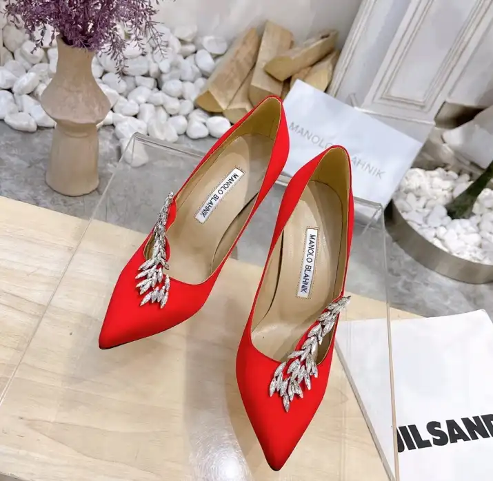 hype Manolo Blahnik High Heels