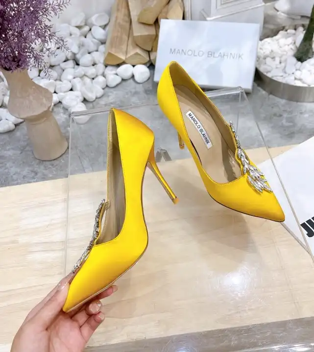 hype Manolo Blahnik High Heels