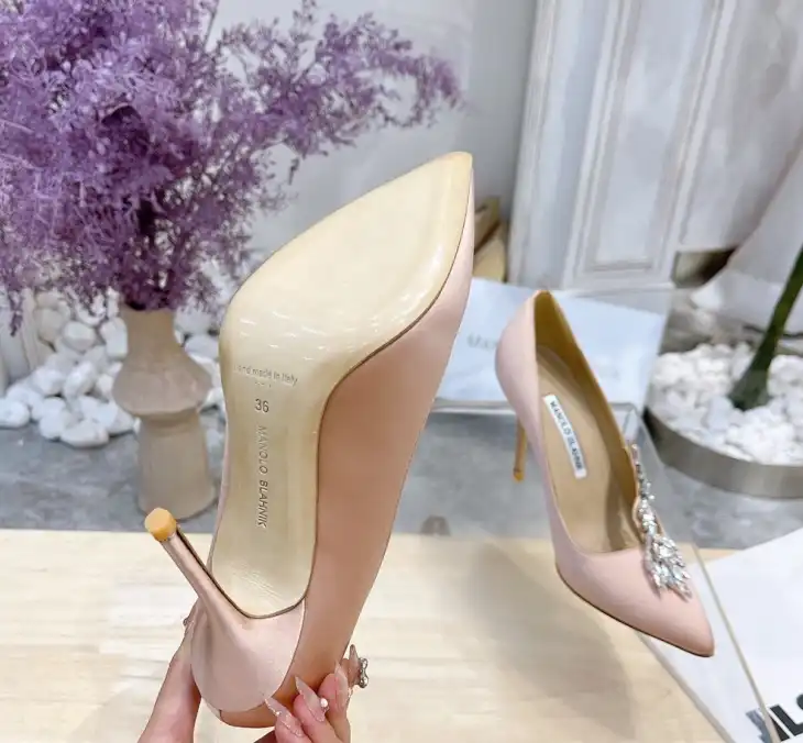 hype Manolo Blahnik High Heels