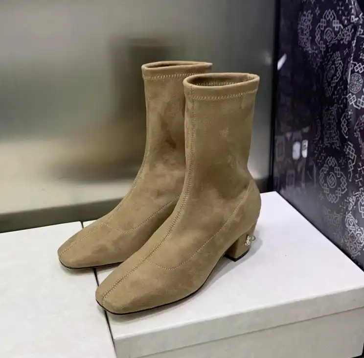 hype Jimmy Choo Boots