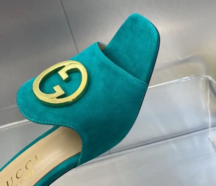 hype Gucci Slippers