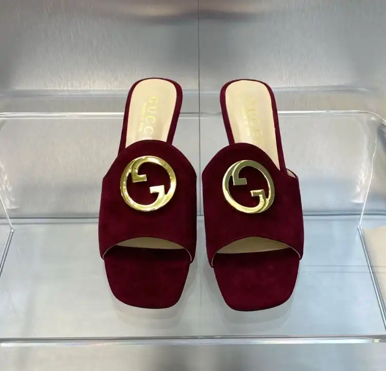 hype Gucci Slippers