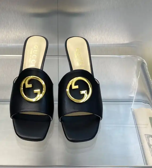 hype Gucci Slippers