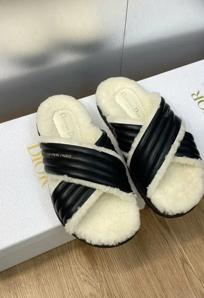 hype Christian Dior Sandals