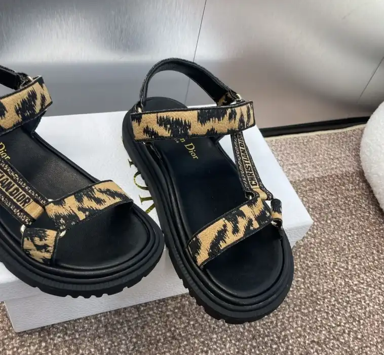 hype Christian Dior Sandals