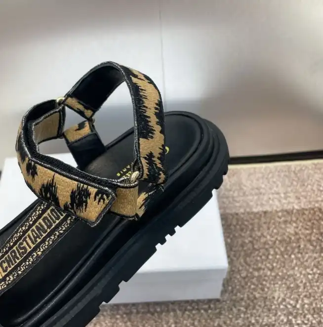 hype Christian Dior Sandals