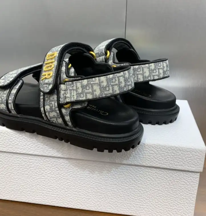 hype Christian Dior Sandals