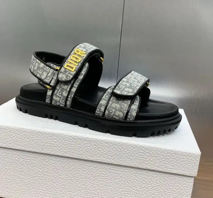 hype Christian Dior Sandals