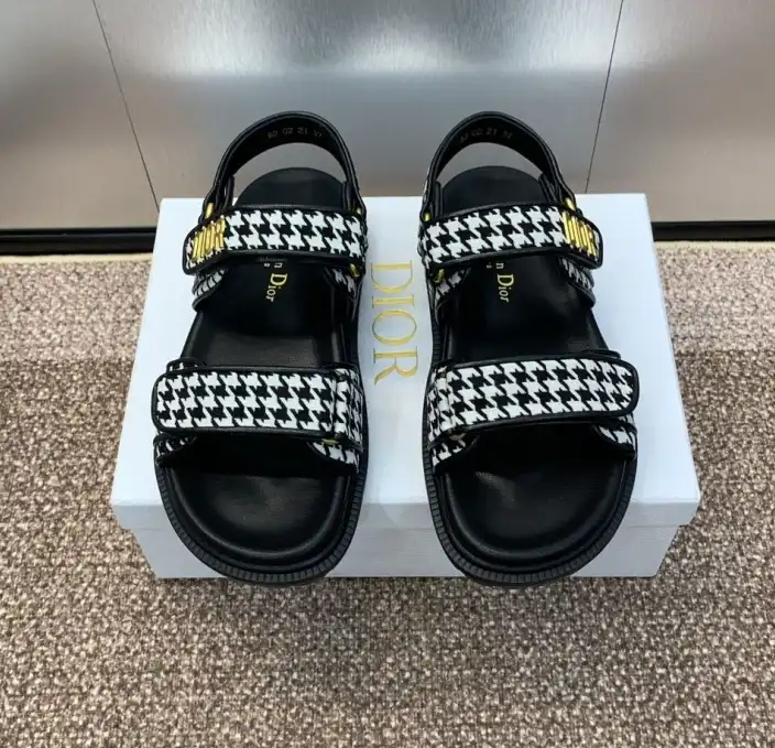 hype Christian Dior Sandals