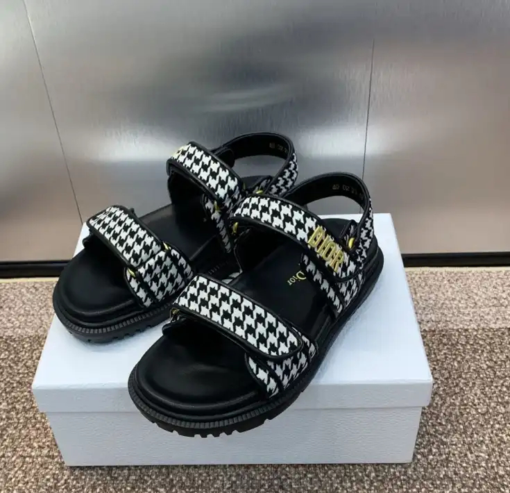 hype Christian Dior Sandals