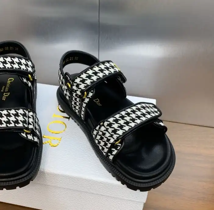 hype Christian Dior Sandals