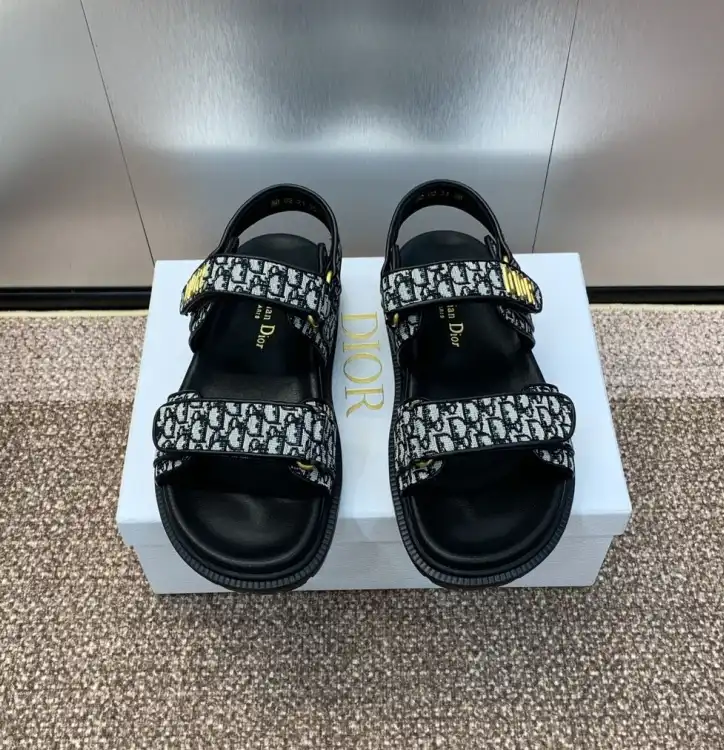 hype Christian Dior Sandals