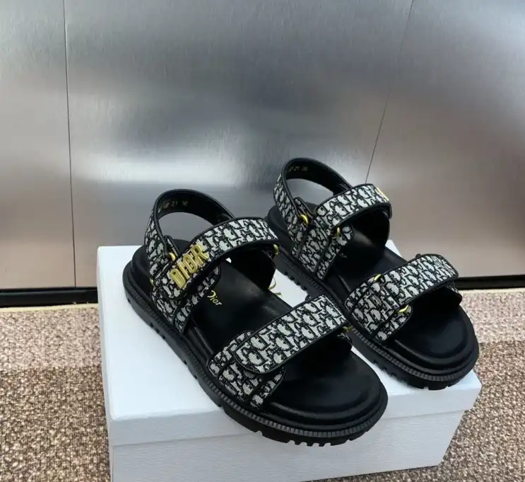 hype Christian Dior Sandals