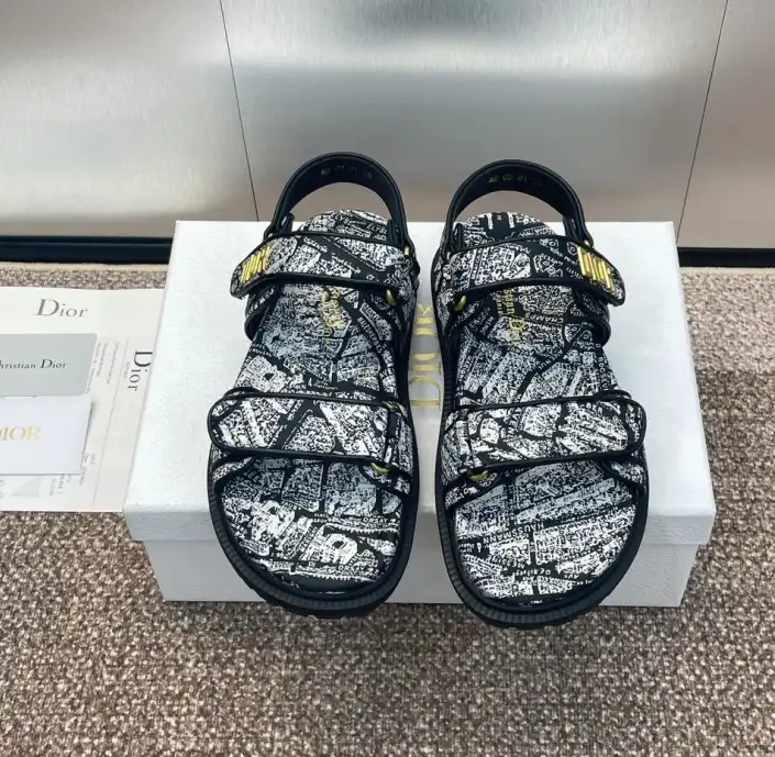 hype Christian Dior Sandals