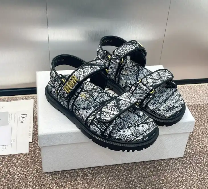 hype Christian Dior Sandals