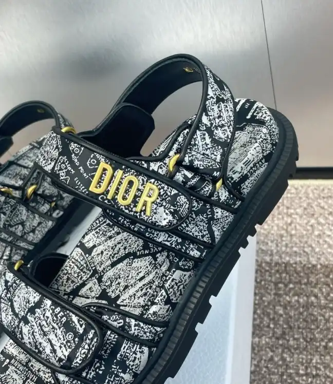 hype Christian Dior Sandals