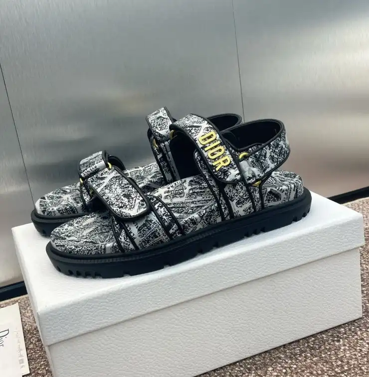 hype Christian Dior Sandals