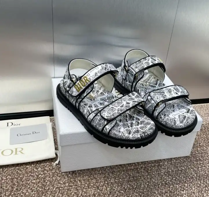 hype Christian Dior Sandals