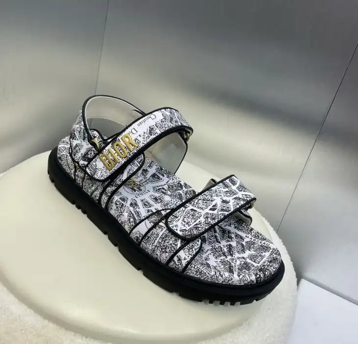 hype Christian Dior Sandals