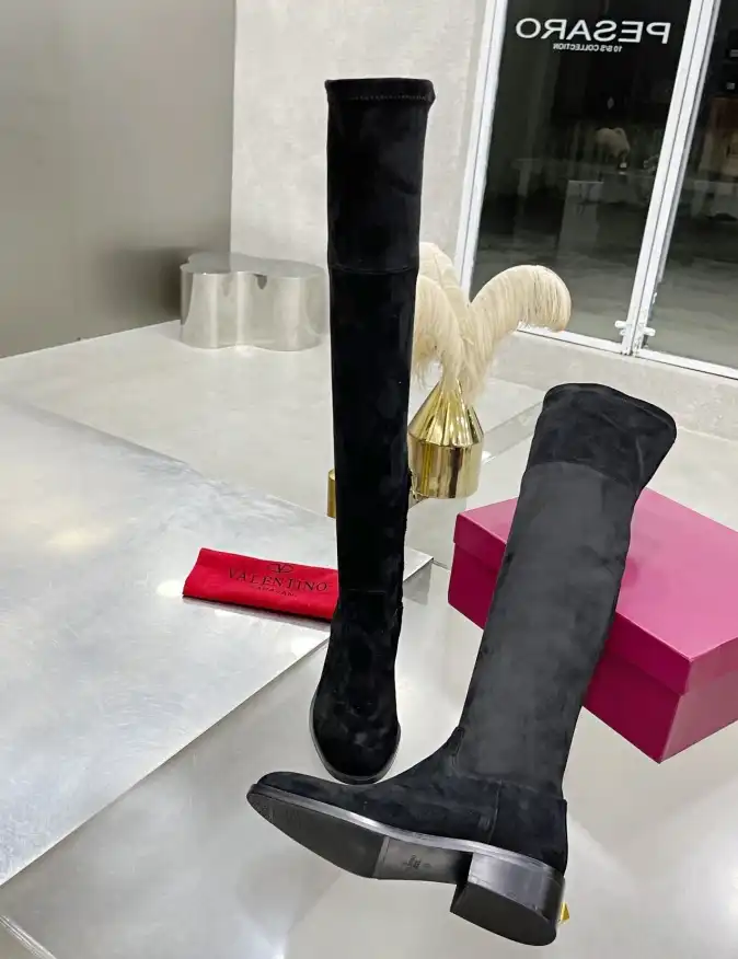 hype Valentino Boots