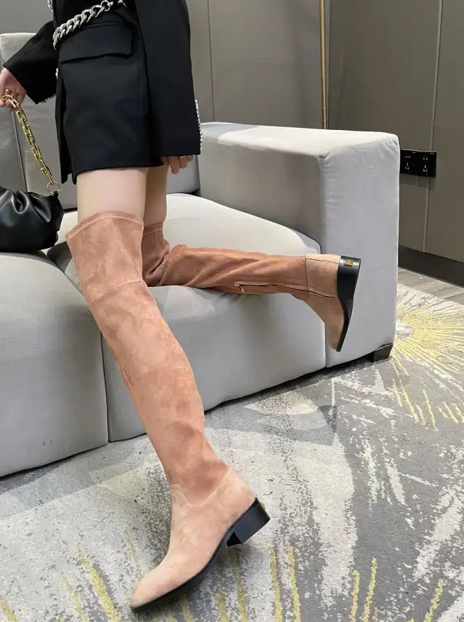 hype Valentino Boots