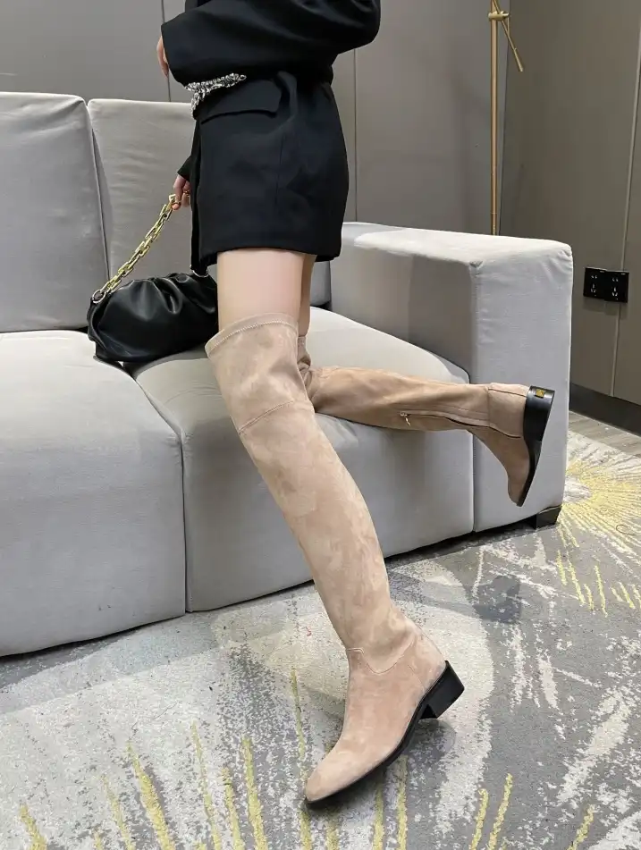 hype Valentino Boots