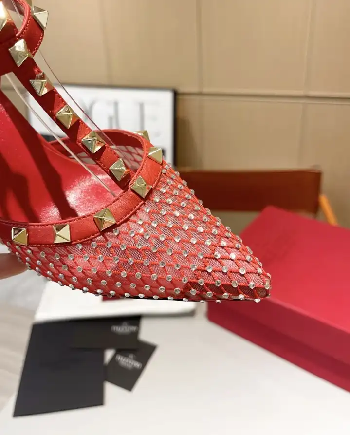 hype Valentino High Heels