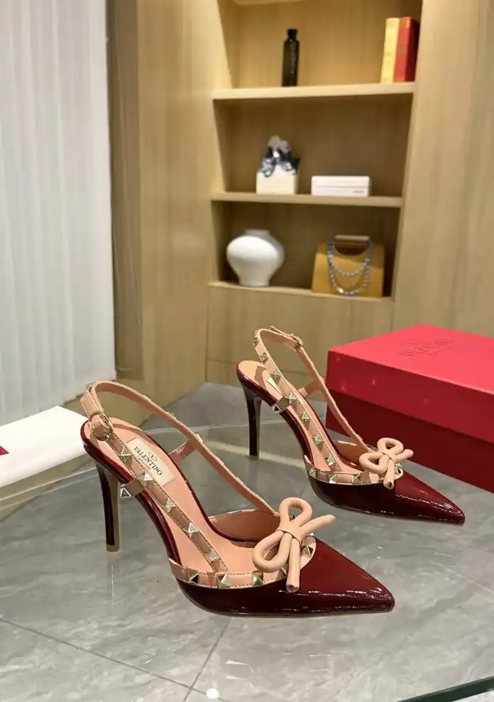 hype Valentino Sandals