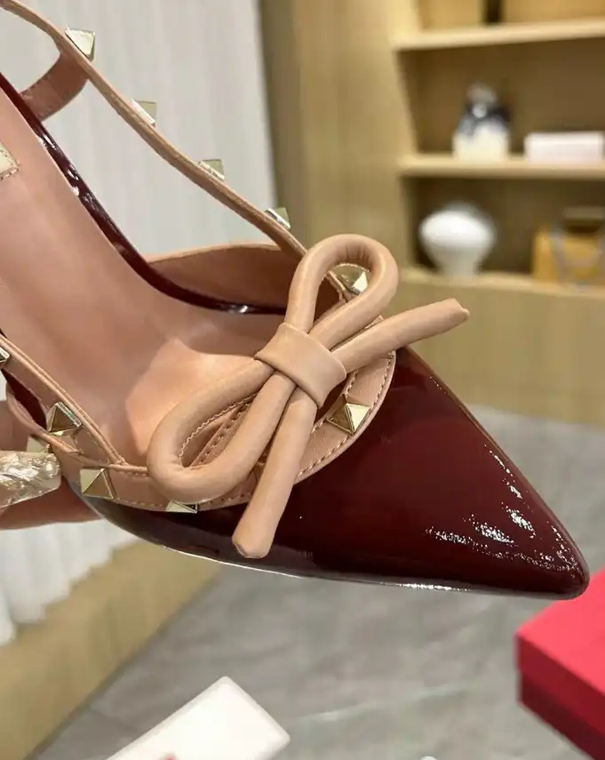 hype Valentino Sandals