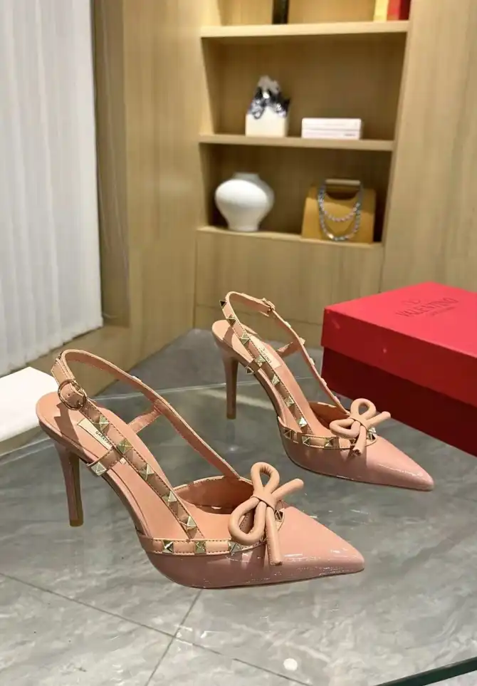 hype Valentino Sandals