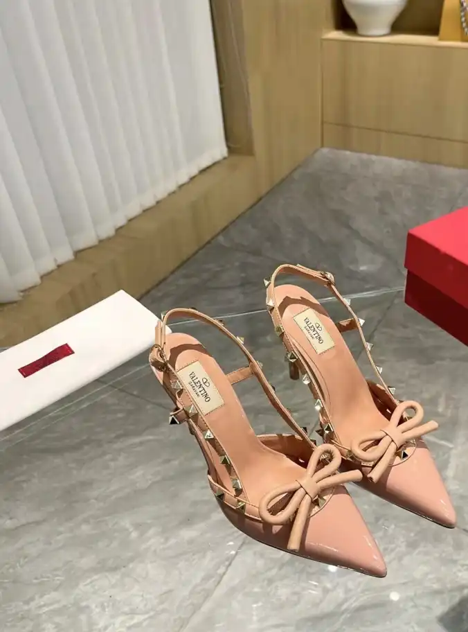 hype Valentino Sandals