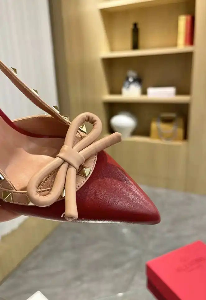 hype Valentino Sandals