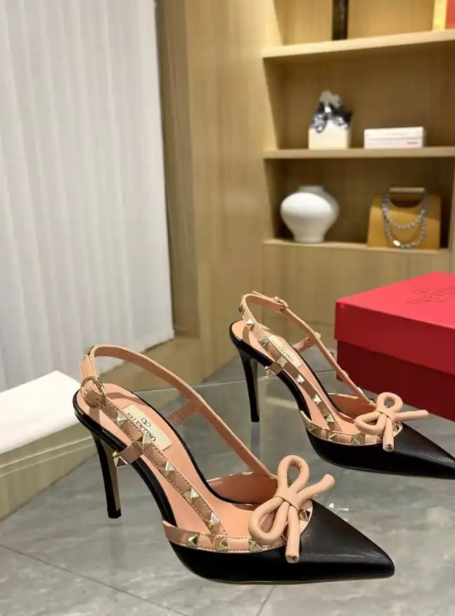 hype Valentino Sandals