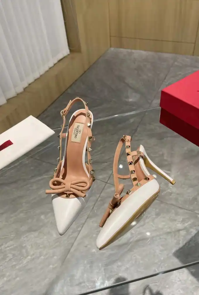 hype Valentino Sandals