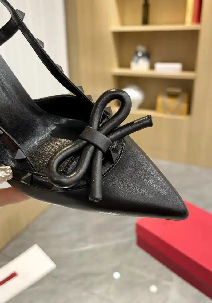 hype Valentino Sandals