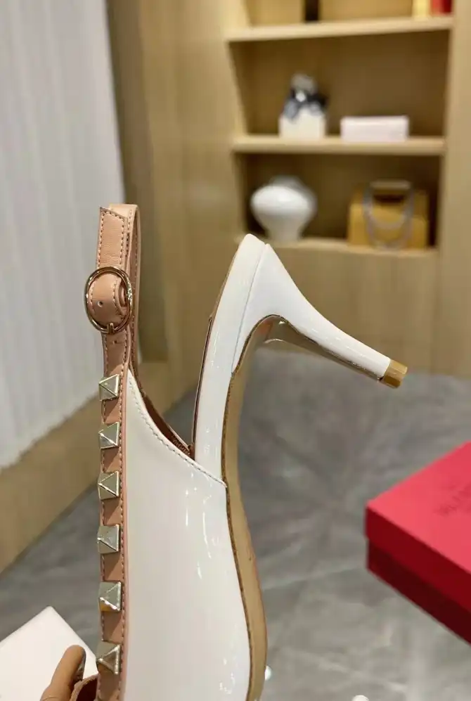 hype Valentino Sandals