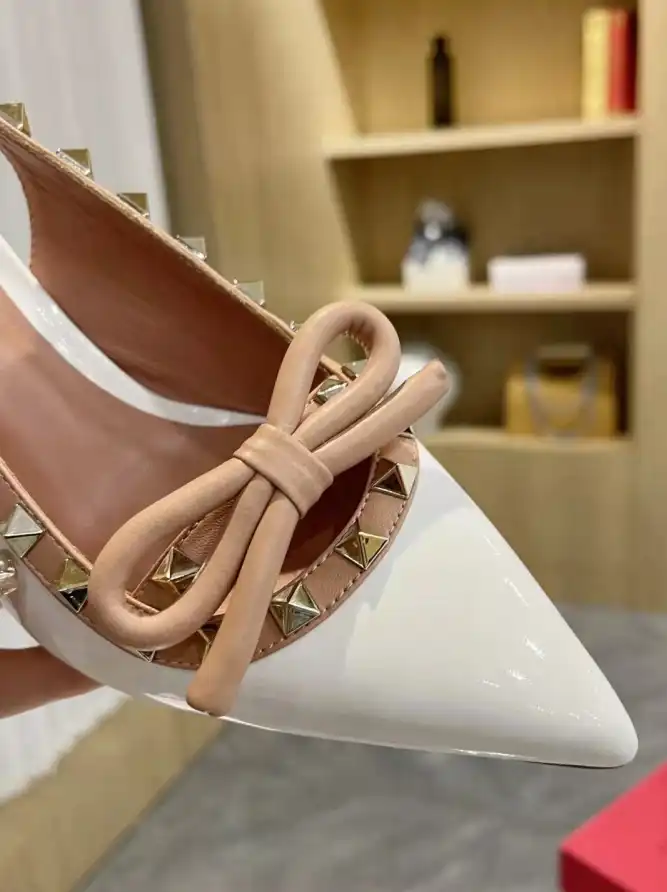 hype Valentino Sandals