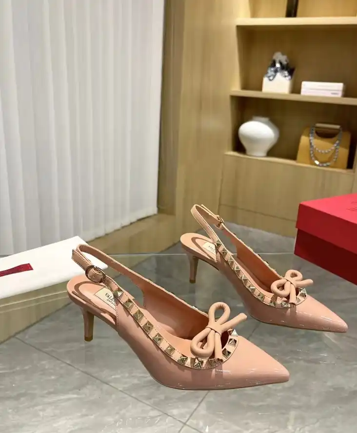 hype Valentino Sandals