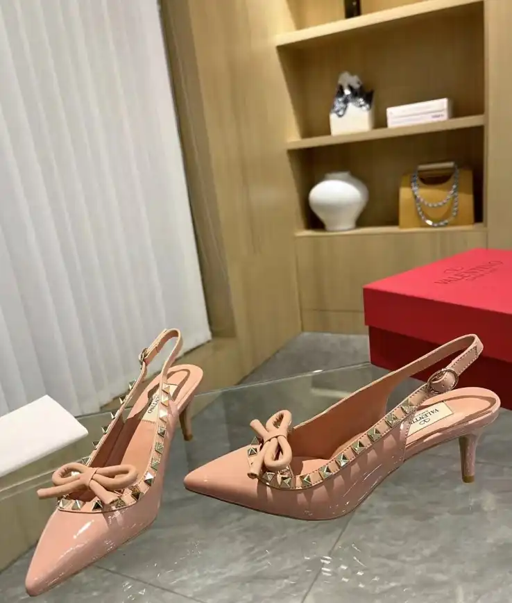 hype Valentino Sandals