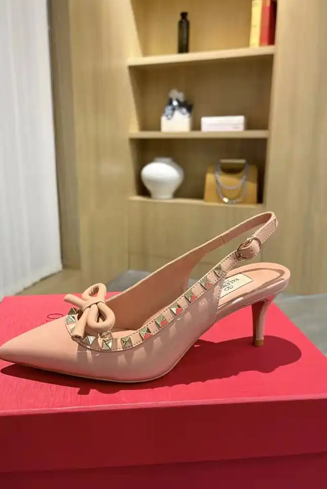 hype Valentino Sandals