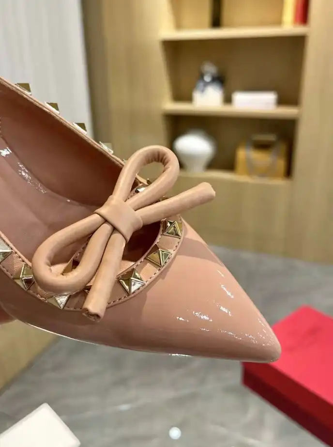 hype Valentino Sandals