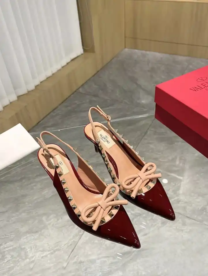 hype Valentino Sandals